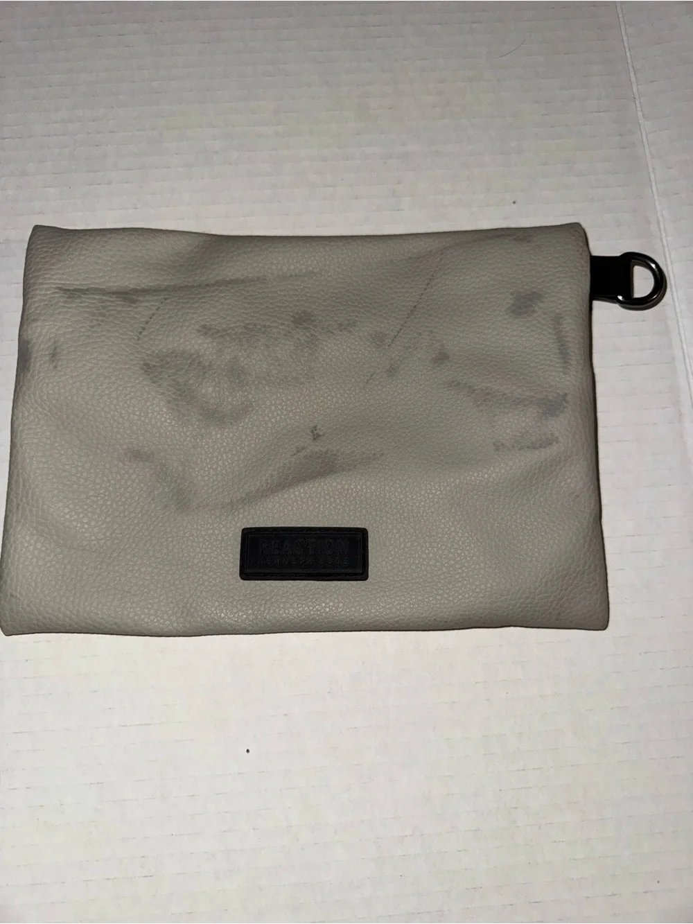 Kenneth Cole Reaction Light Gray Pebbled Wristlet Clutch missing strap